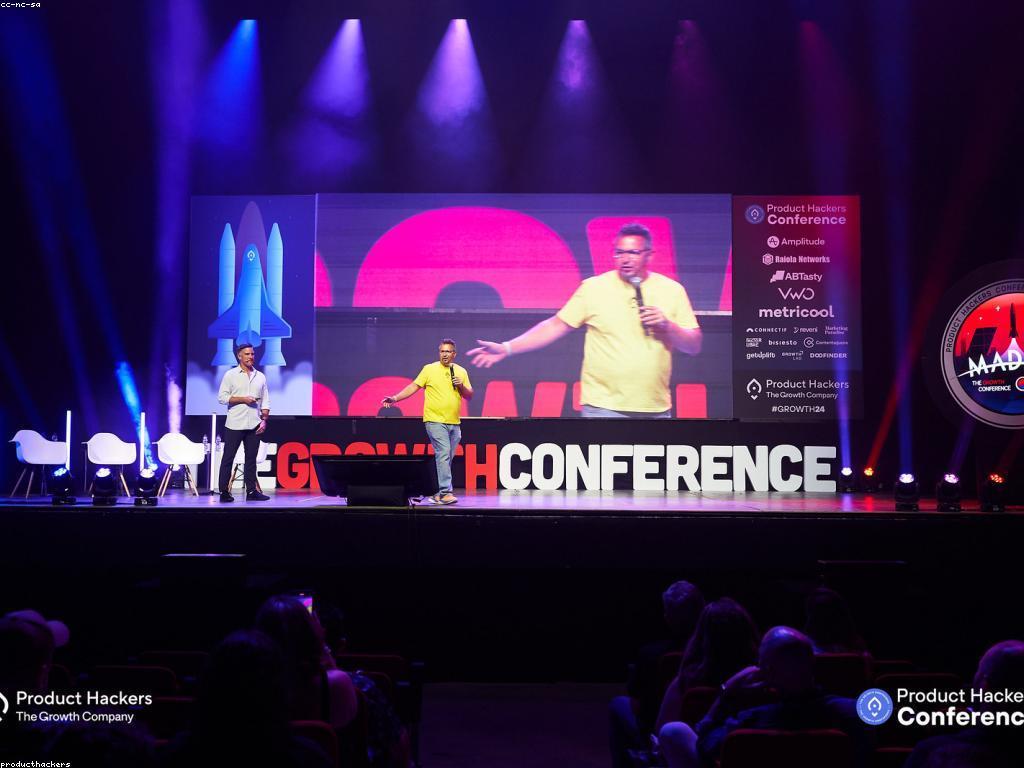 ការវិភាគនិងការអភិវឌ្ឍយុទ្ធសាស្ត្រ