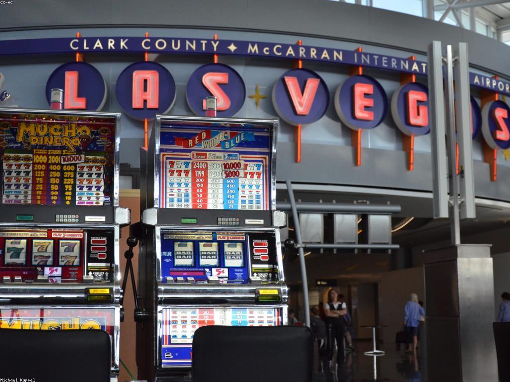 របាយការណ៍និងសកម្មភាពរបស់គេហទំព័រ Game Slot