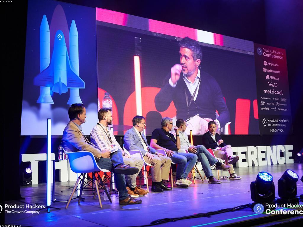 យុទ្ធសាស្ត្រសម្រាប់ការបង្កើតរបាយការណ៍និងសកម្មភាពថ្មី