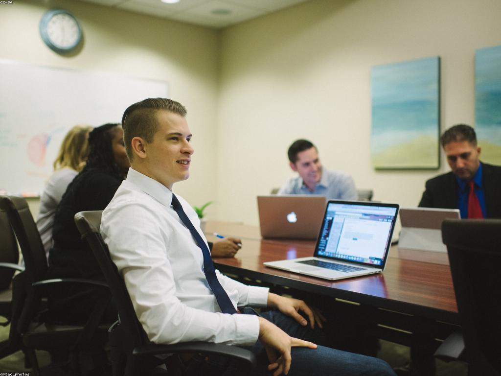 ការវិភាគនិងការអភិវឌ្ឍយុទ្ធសាស្ត្រ